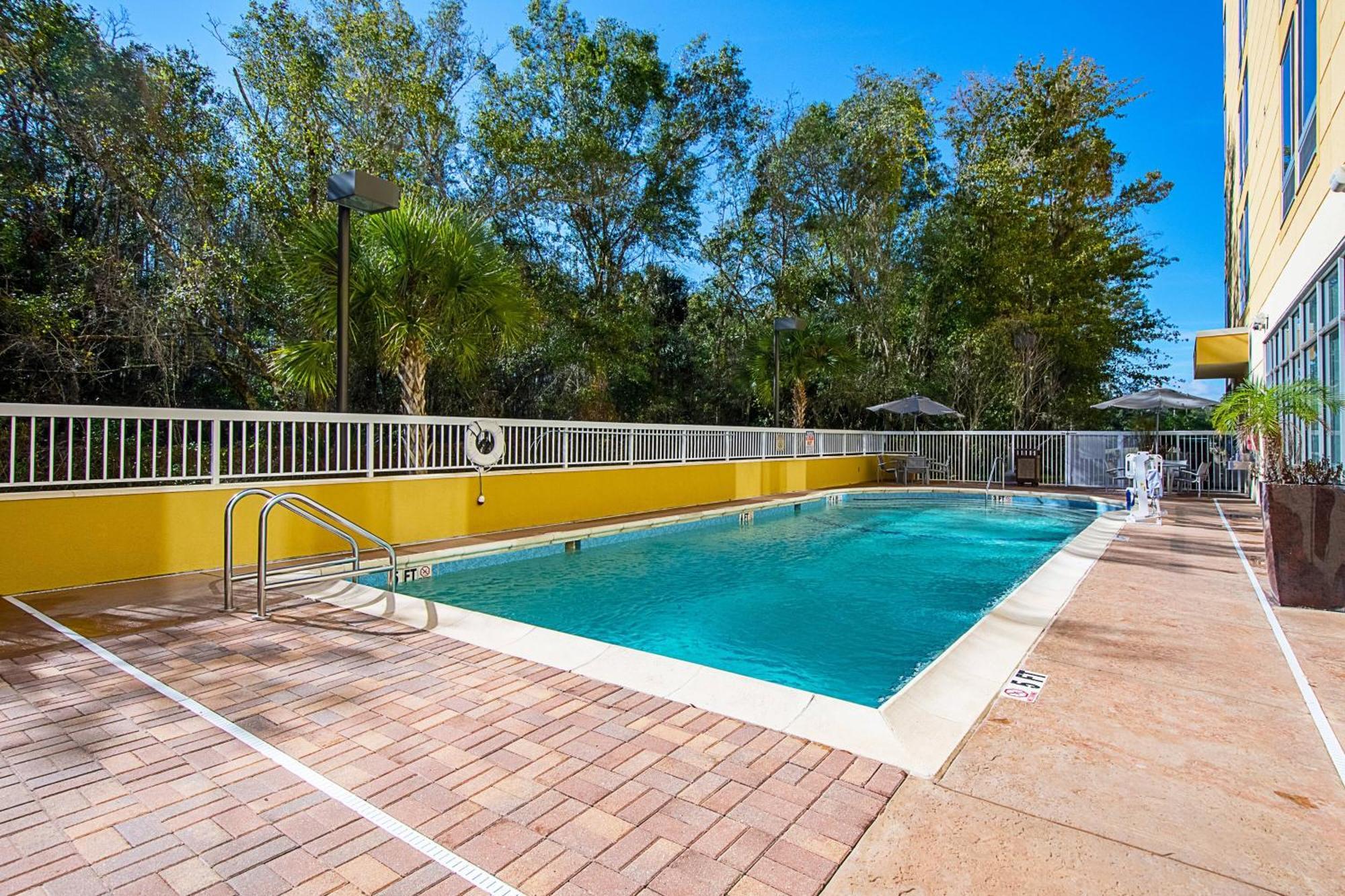 Springhill Suites Tampa North/Tampa Palms Exterior foto