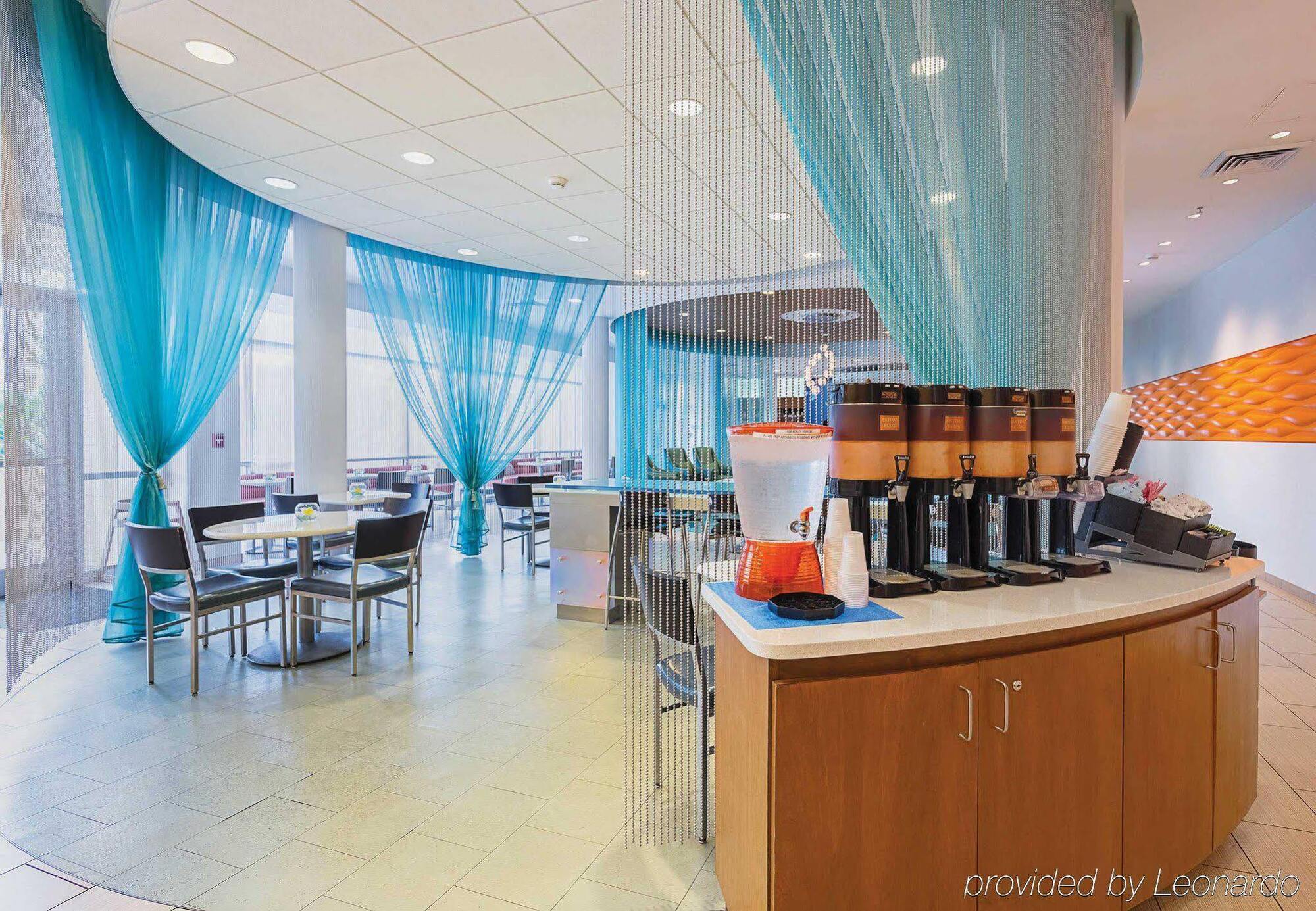 Springhill Suites Tampa North/Tampa Palms Exterior foto